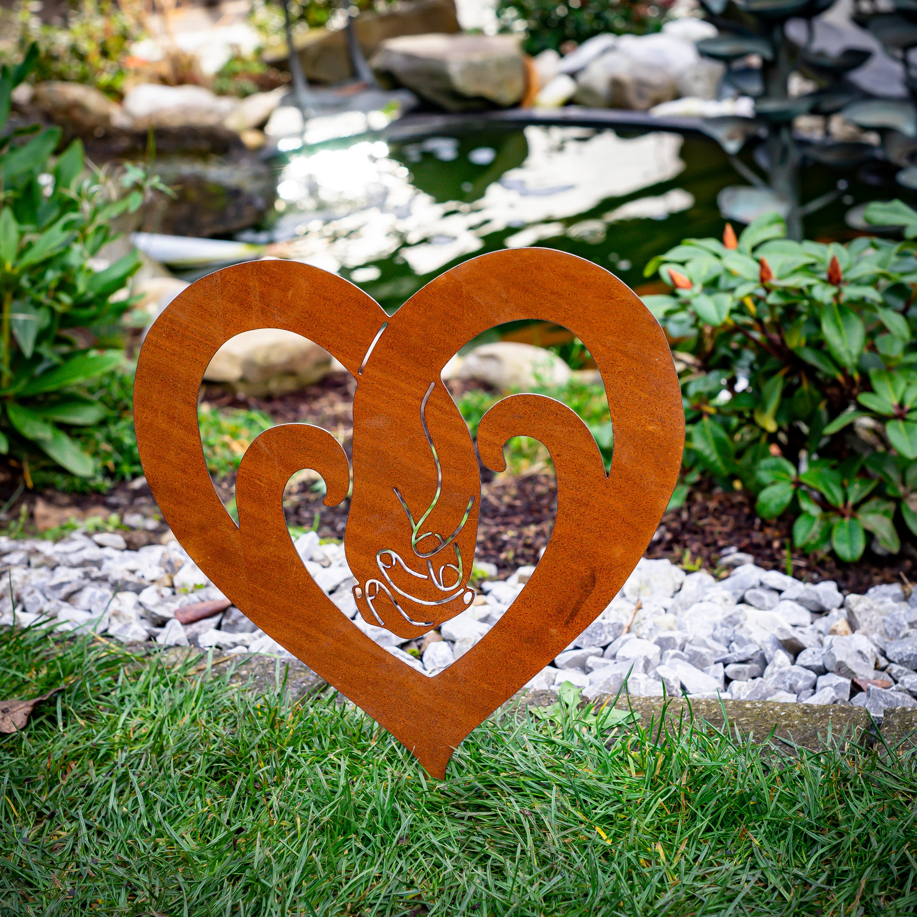 Edelrost Herz Gartenstecker-einfach einsteckbare Rostdeko aus hochwertigem Cortenstahl für Garten, Terrasse - Gartendeko rost