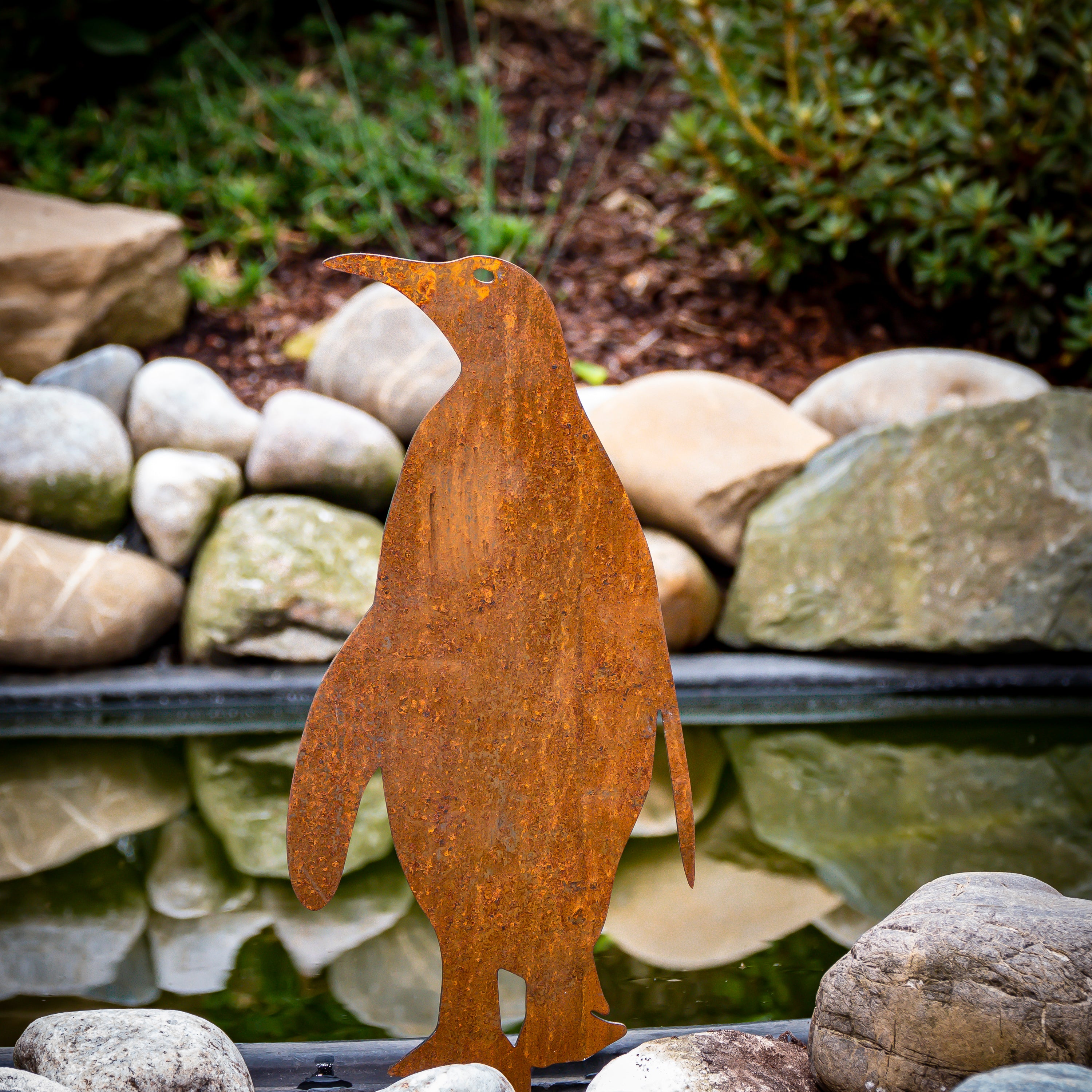 Edelrost Pinguin Gartenstecker-einfach einsteckbare Rostdeko aus hochwertigem Cortenstahl - Gartendeko rost